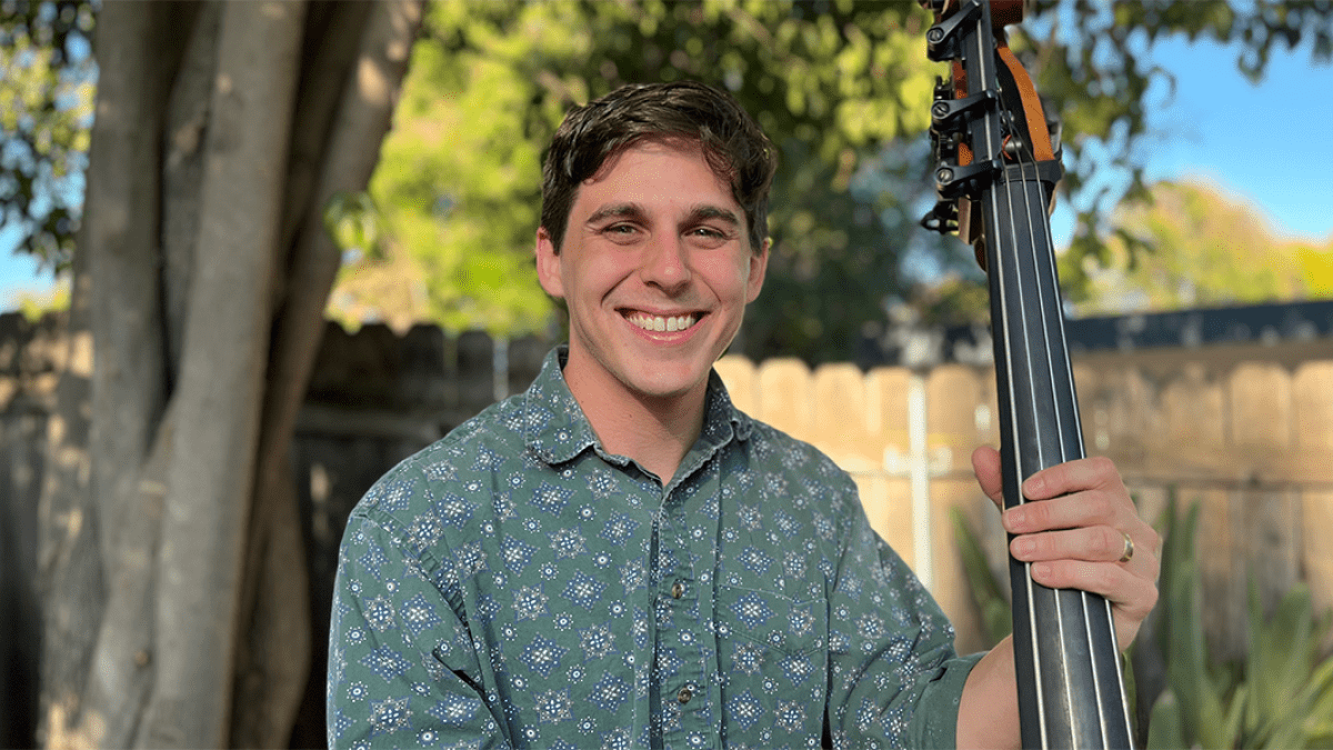 Andrew Mell bassist