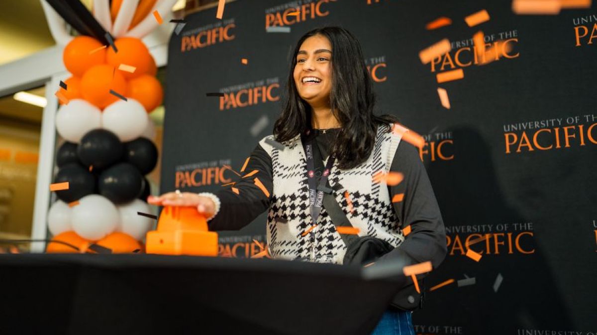 content.field_image.alt